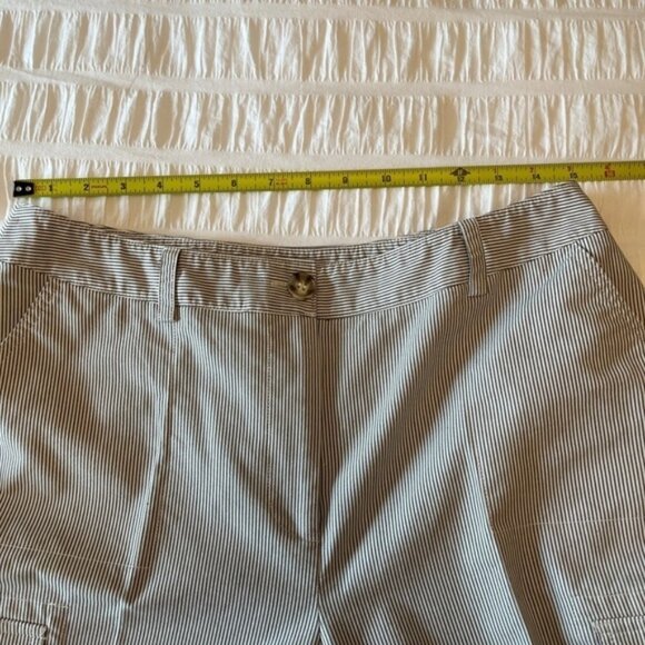 Julie Mitchell Conductor Stripe Grey White Cargo Cropped Pants Vacation Travel - Picture 11 of 13